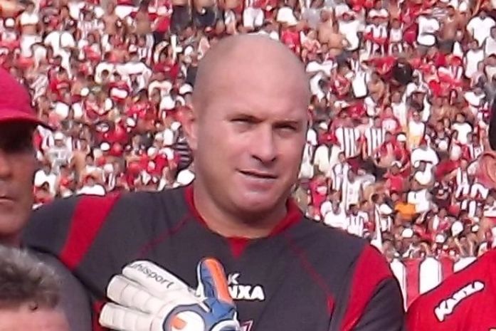 Goleiro Cristiano.