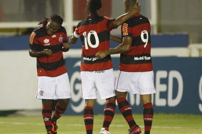Em jogo de sustos, Flamengo vence apertado o Duque de Caxias