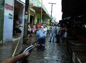 Homem morre eletrocutado após encostar em banca no comércio