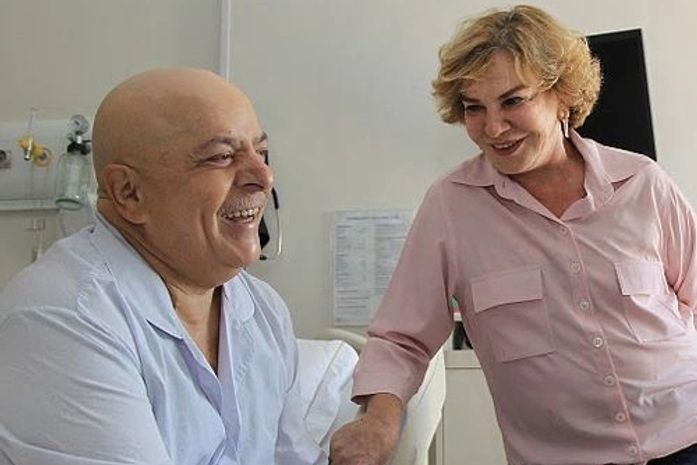 Lula segue internado em hospital e não tem previsão de alta