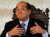 Ministro critica ex-presidente Lula e fala em enfraquecer STF