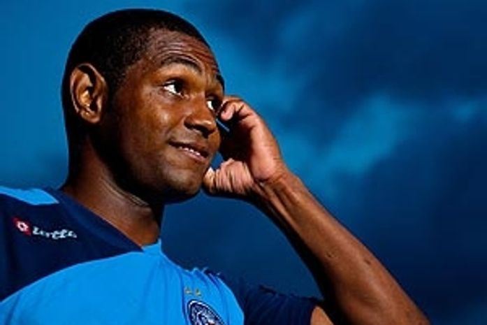 Jobson está livre para jogar após suspensão por uso de cocaína