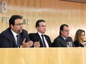 Segundo Marcus Vinicius (à esquerda), o recebimento da denúncia é matéria processual penal 