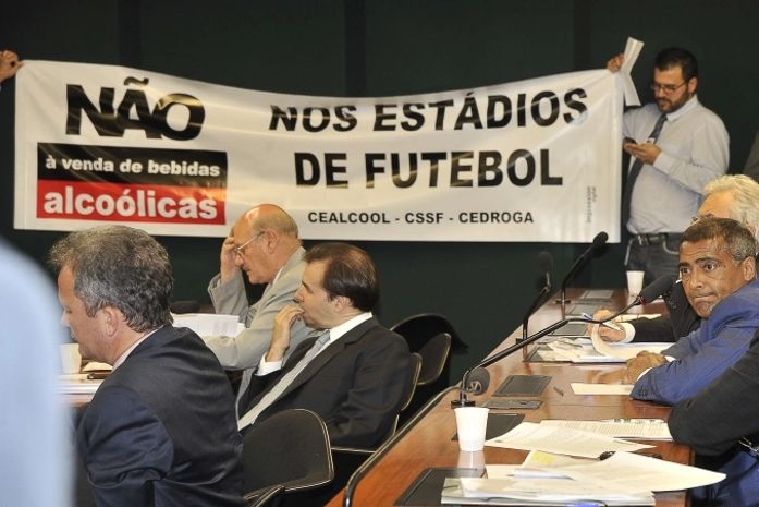 Bebidas alcoolicas nos estadios