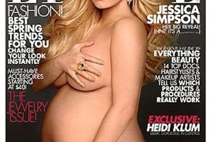 Jessica Simpson posa nua e confirma que terá uma menina