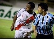 Grêmio vira com gol no fim e vence o River Plate (SE)