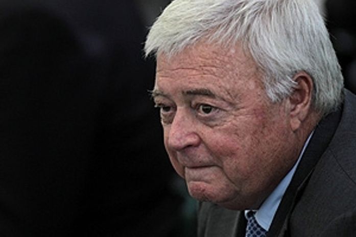 Ricardo Teixeira se licencia da CBF; Marin assume