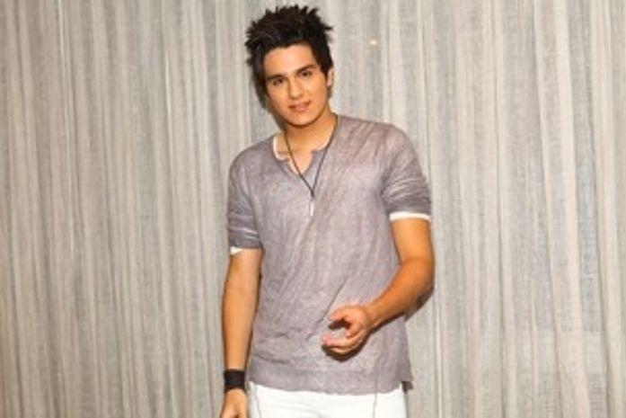 Luan Santana vai lançar filme sobre sua vida, diz jornal