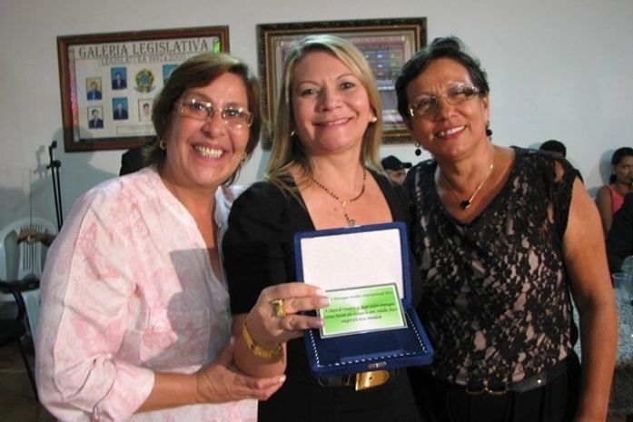 Câmara de Major Isidoro faz homenagem inédita às mulheres