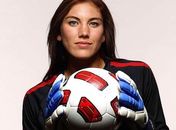 Musa do futebol feminino, Hope Solo quer mulheres jogando com homens