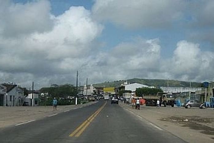 Trecho da BR-316 é fechado em protesto contra fechamento de pedreira