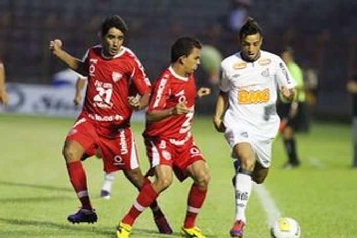 Santos tem sequência positiva quebrada pelo Mogi Mirim