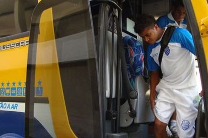 Adriano é desligado do CSA por cometer ato de indisciplina