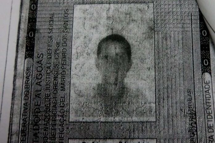 Homem é encontrado com cabeça esmagada e mãos decepadas