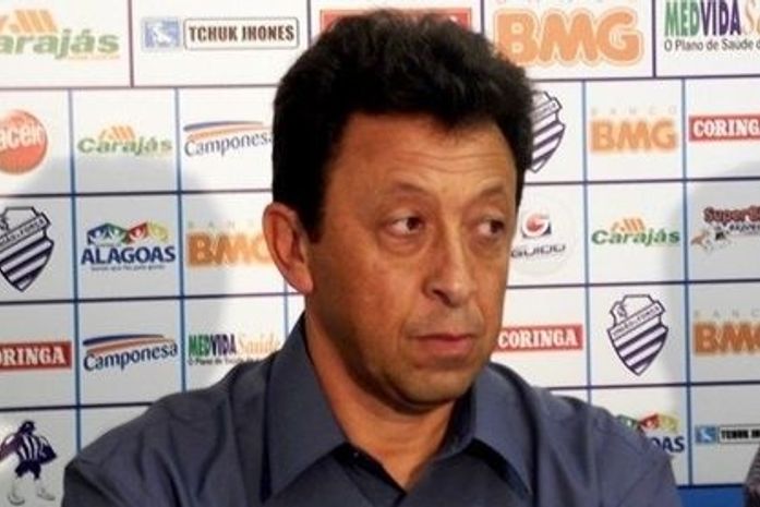 CSA apresenta técnico, reforços e anuncia novo atacante