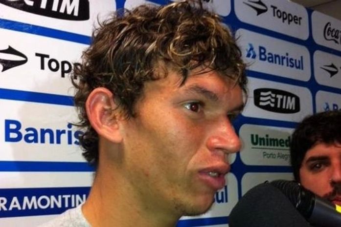 Empresário confirma o empréstimo do atacante Júnior Viçosa ao Goiás