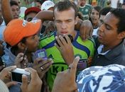 Torcida invade campo no último treino do Palmeiras antes do Coruripe