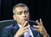 Romário descarta assumir CBF e diz que vai ter 'roubo pelos cotovelos' na Copa