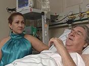 Cantor Sérgio Reis deixa hospital em Belo Horizonte