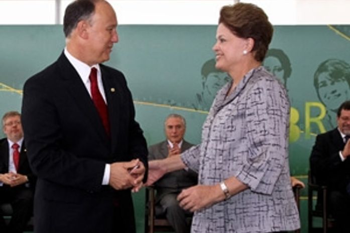 Pepe promete fortalecer agricultura familiar, e Florence defende gestão