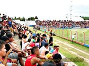 Torcida compareceu ao estádio Rodrogão, mas viu o time da casa ser derrotado por 3 a 2.