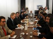Renan coordena a reunião da bancada do PMDB
