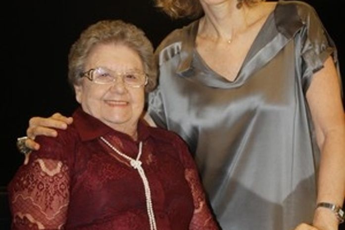 'Minha mãe me vendeu por 5 mil réis', diz Palmirinha em entrevista