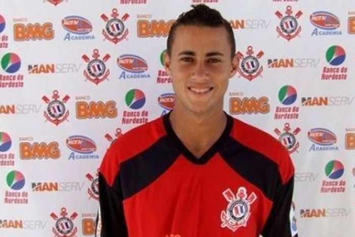 Direção do Corinthians Alagoano afasta o atacante Afonso