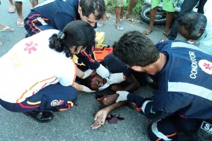 Vítima foi socorrida por equipe do Samu