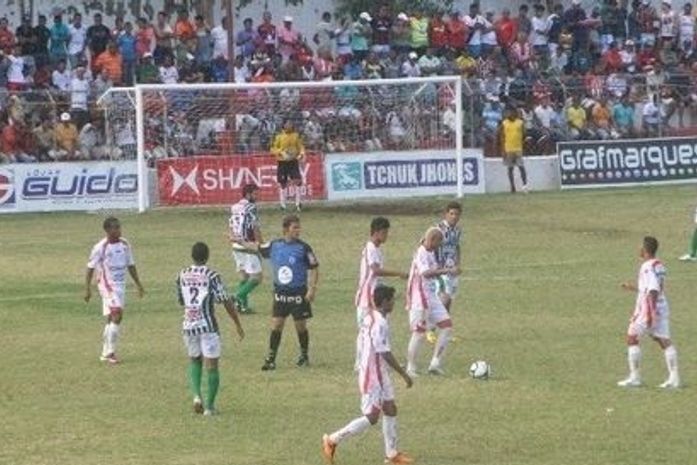 Em jogo medíocre, Penedense e CEO empatam