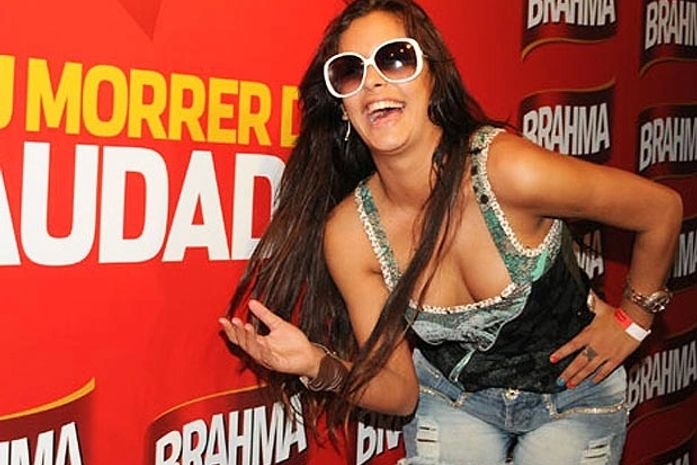 Larissa Riquelme vai posar nua novamente para revista, diz jornal