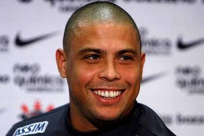 Ronaldo se dispõe a presidir a CBF depois da Copa de 2014