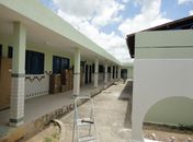 Mais de 1.200 alunos ficam sem aulas por atraso em reformas