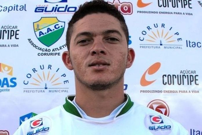 Confiança anuncia atacante e meia ex-Coruripe