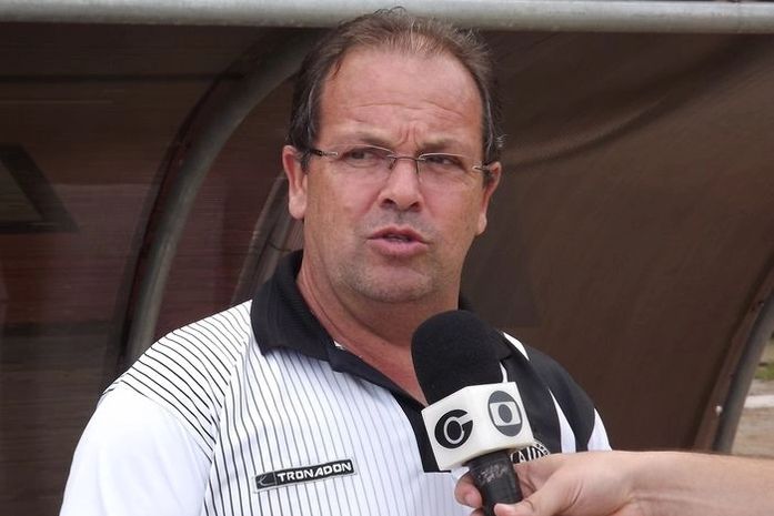 Heriberto da Cunha, treinador do ASA