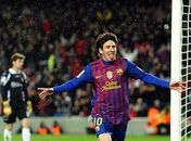 Messi faz 3 gols e vira o maior artilheiro da história do Barça