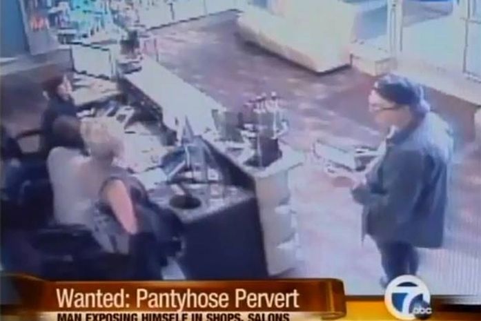 uspeito pediu uma depilação à brasileira e foi embora.