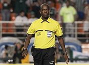 Palmeiras prepara dossiê com erros de juiz