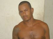 Polícia apreende arma importada com homem no Gama Lins