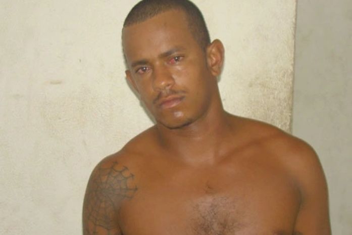 Polícia apreende arma importada com homem no Gama Lins