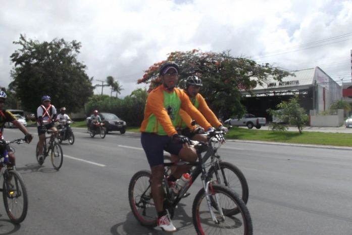 Movimento ganha as ruas e cobra construção de ciclovias em Maceió