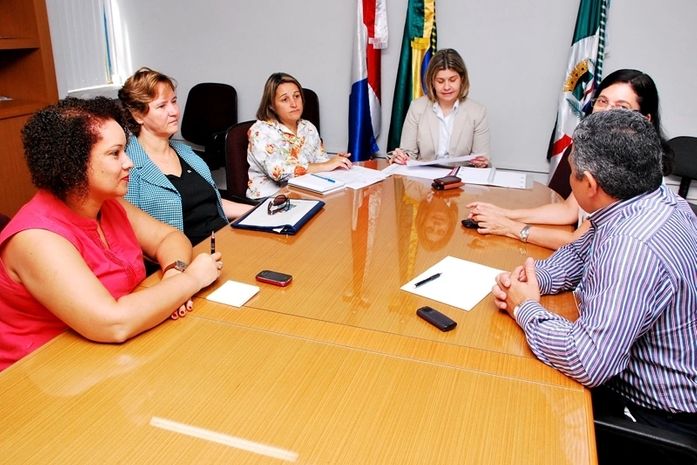 Segesp discute pauta de reivindicação com comissão da Uncisal