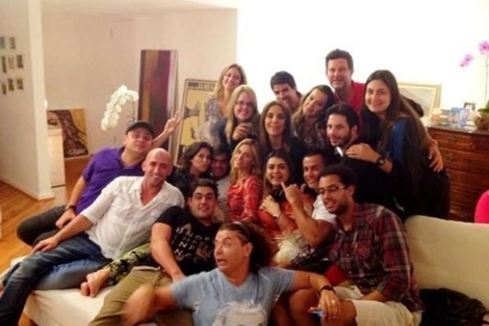 Preta Gil recebe Ivete e famosos para jantar em sua casa no Rio de Janeiro
