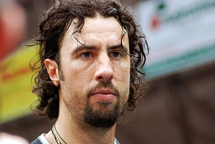 Jogador de vôlei italiano morre após sofrer mal súbito em quadra