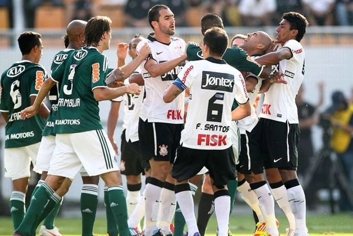 Corinthians vira em 3 min e tira invencibilidade do Palmeiras