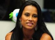Com 57% dos votos, Kelly é a 12ª eliminada do BBB12