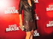 Adriana Esteves pensa em proibir filhos de vê-la na próxima novela