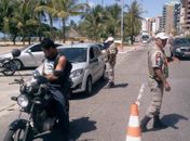 Fiscalização ‘caça’ 153 mil veículos irregulares em Alagoas