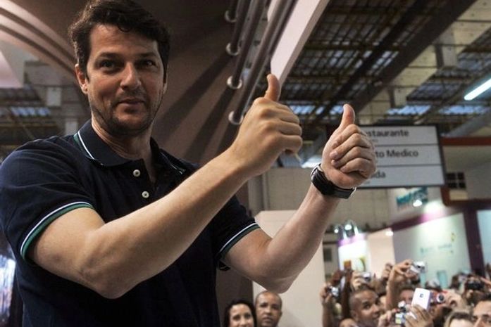 "Peguei algumas manias de vaidade do Crô", diz Marcelo Serrado