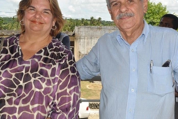 Em Coqueiro Seco candidata da oposição é quem leva obra para o município